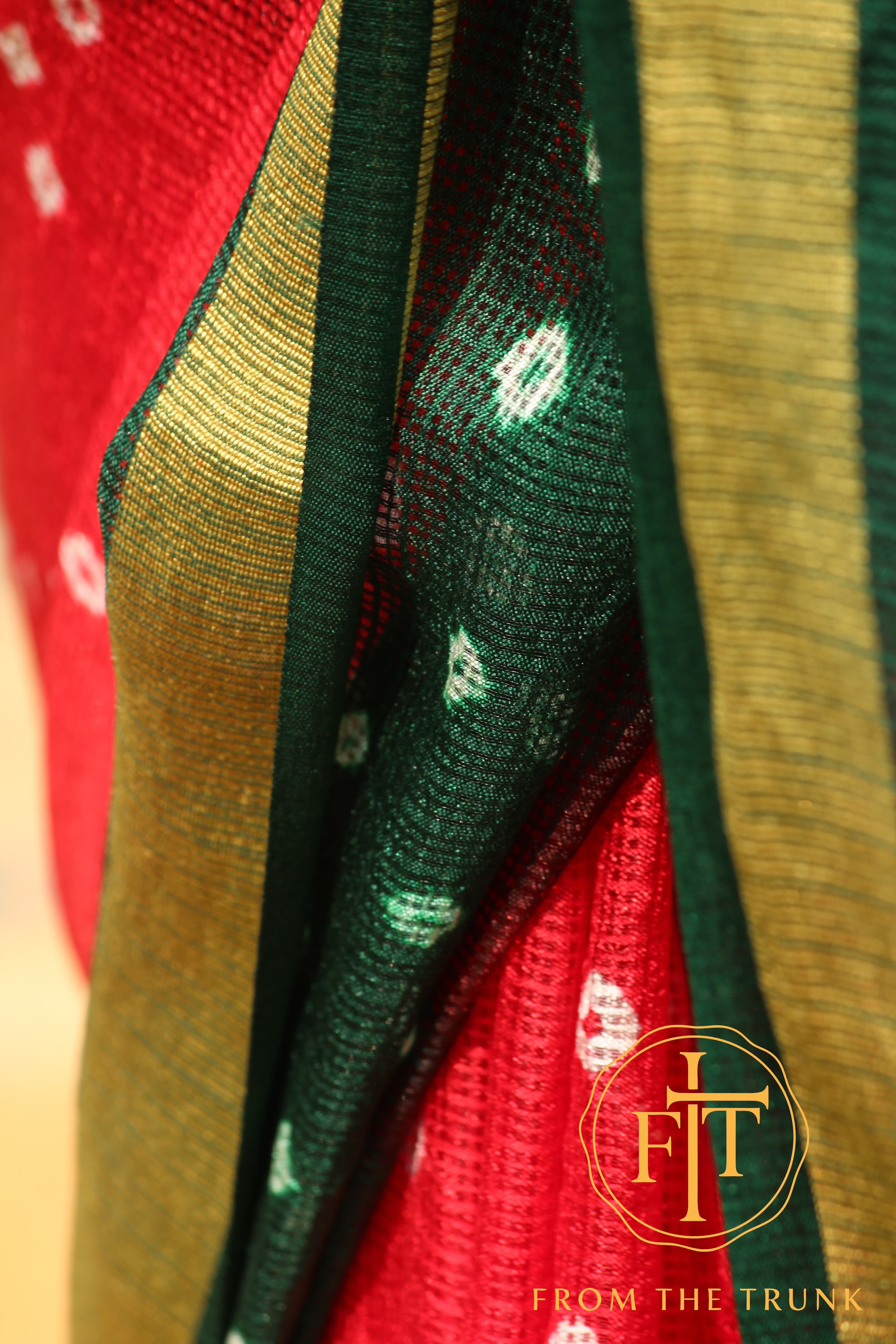 Kempu Pachai & Bandhani