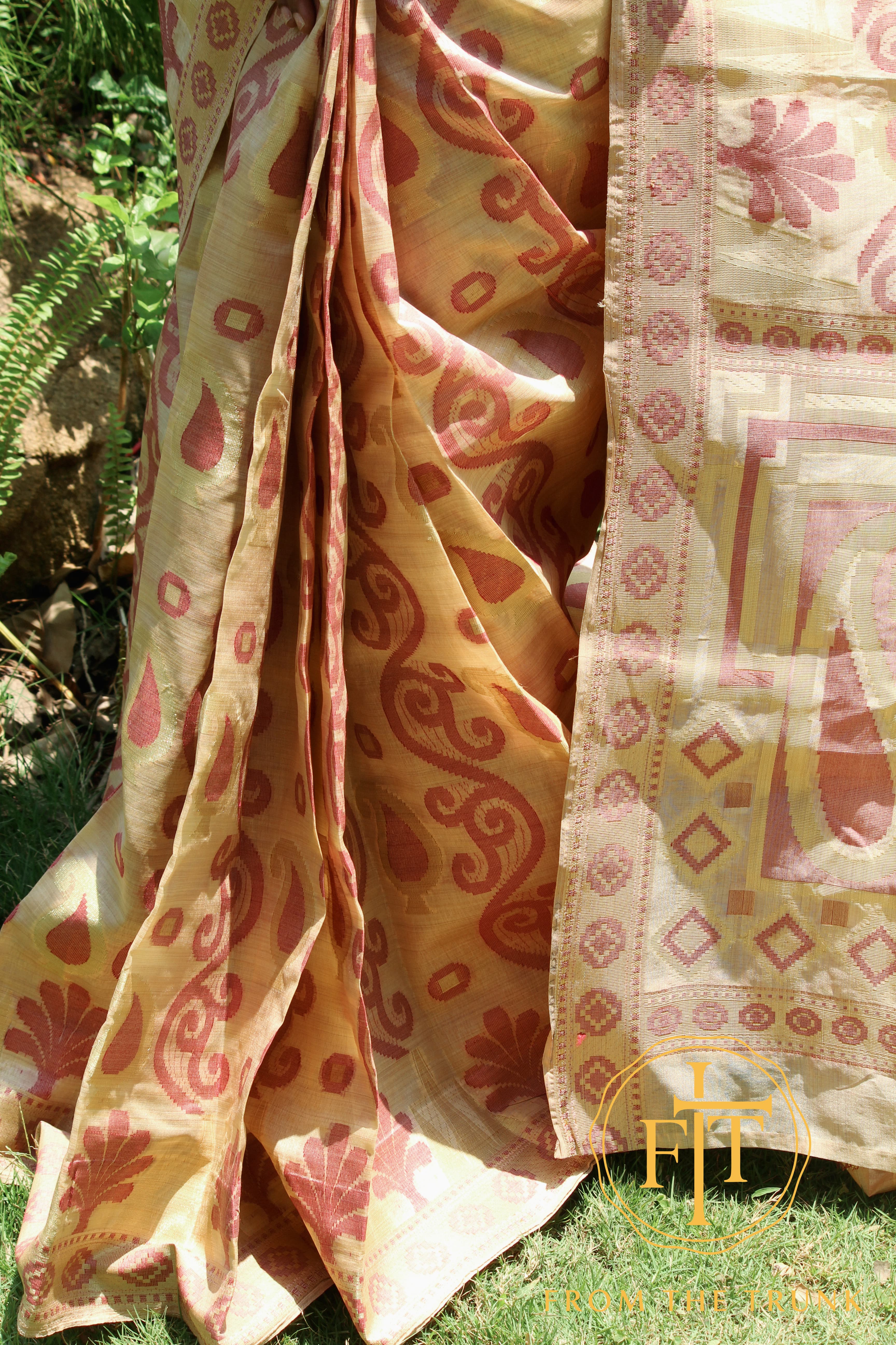 Beige organza with peach bloom