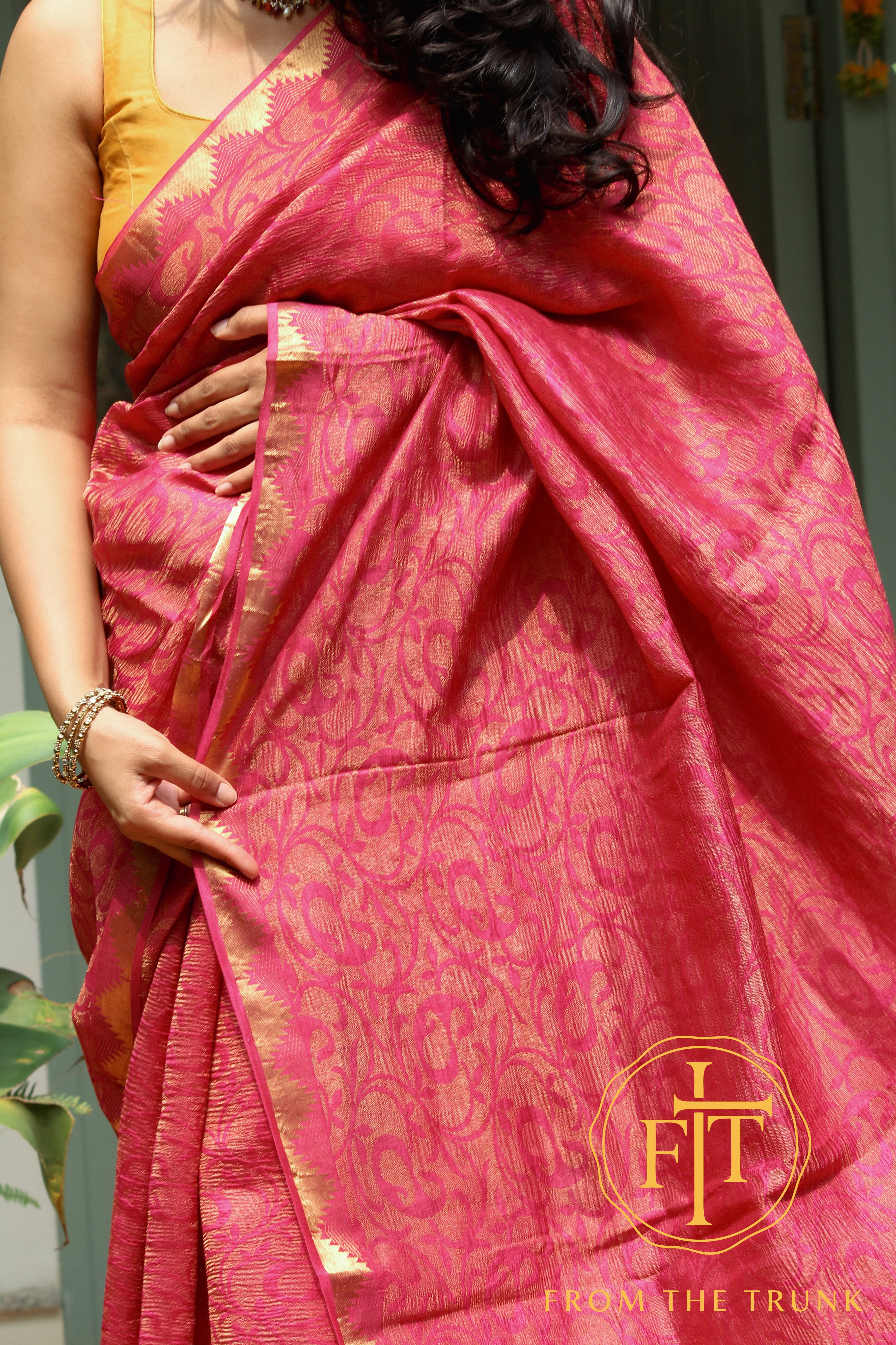 Pink Katan temple border