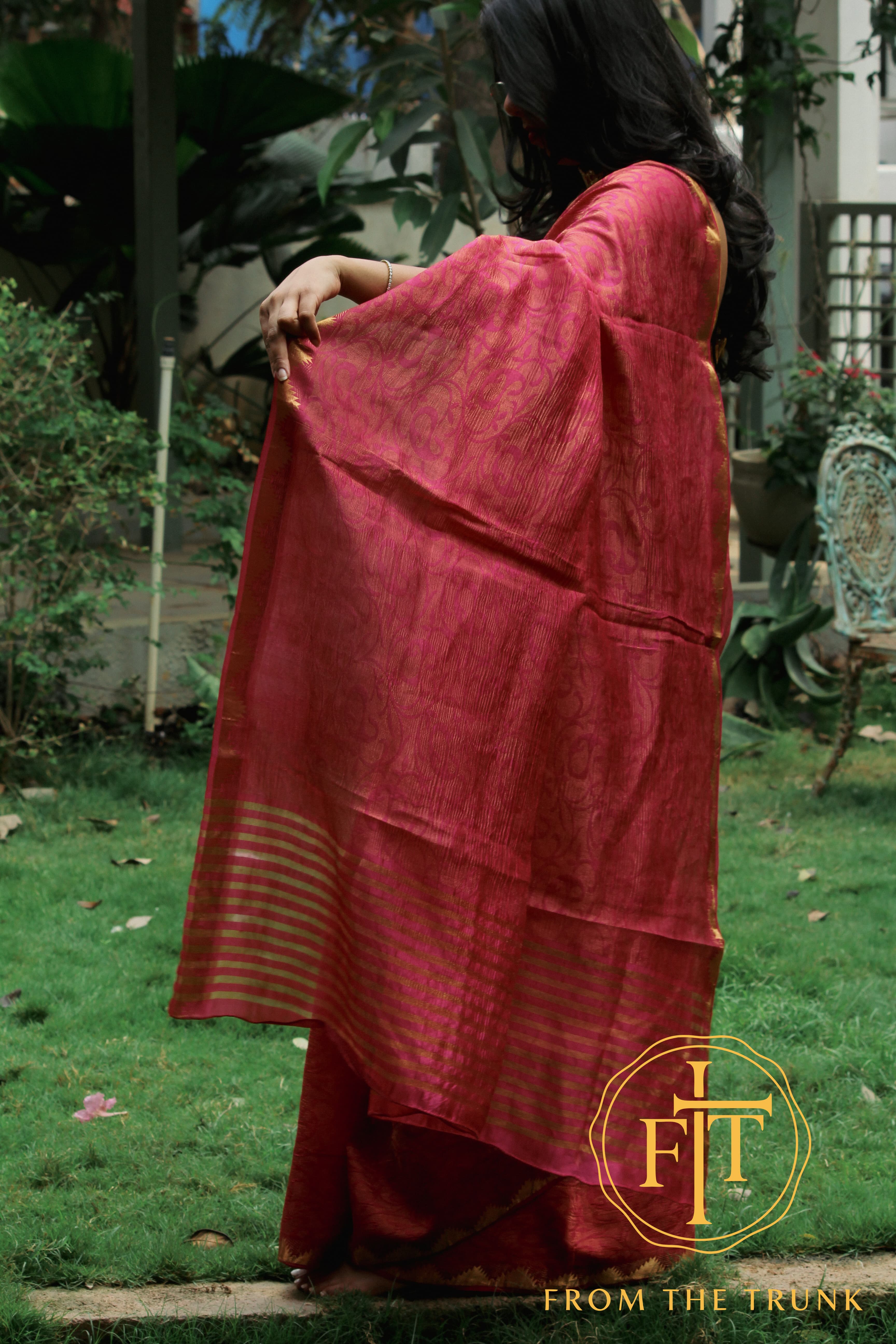 Pink Katan temple border